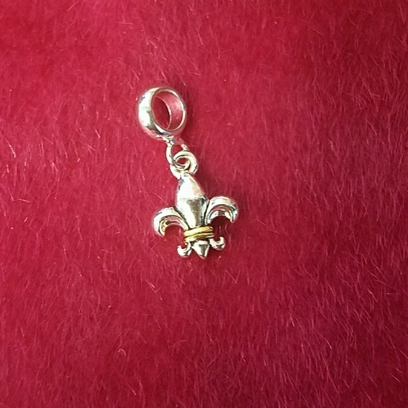 DiVinci Fleur de lis charm NWOT - Picture 1 of 1