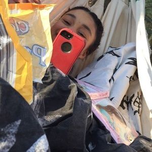 Meet your Posher, Viki