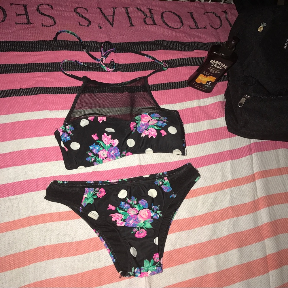 L'amour 2 piece bathing suit