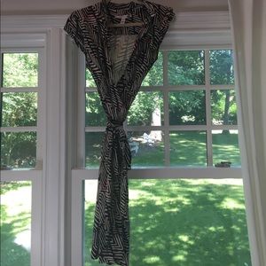 DVF Short sleeve wrap dress size 12