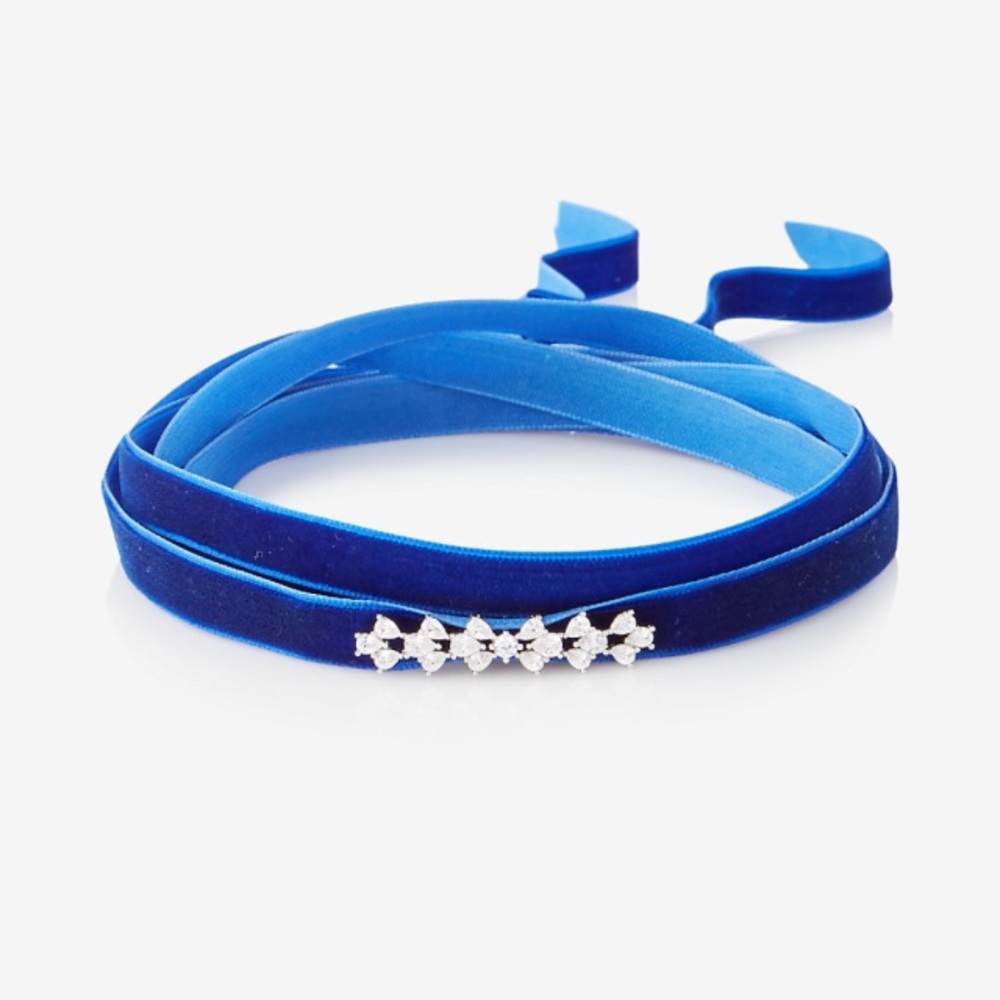 Express velvet choker/wrap