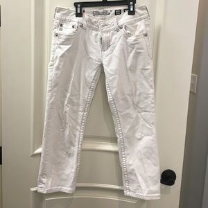 White Miss Me capris