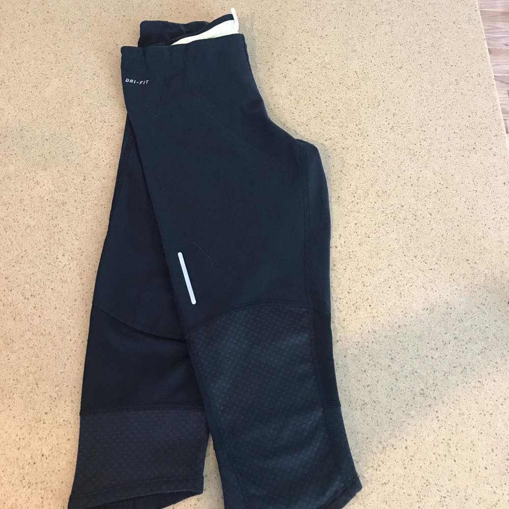 Black Nike dri-fit leggings
