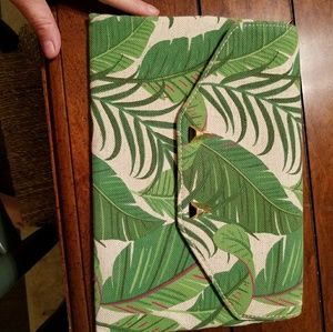 NWOT, Stella & Dot clutch