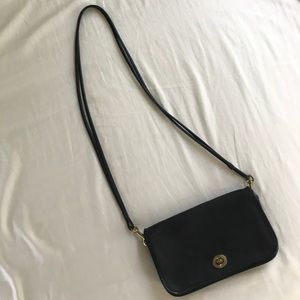 Vintage 1970s Coach Dinky Bag Black Leather