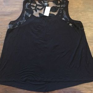 Torrid lace top sleeveless shirt