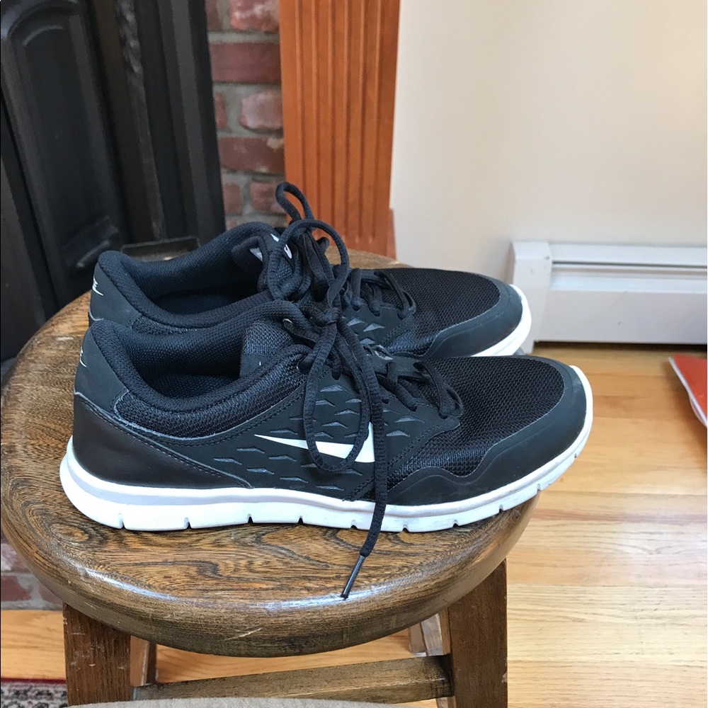 Women's Nike trainers