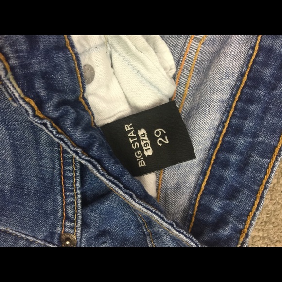 Big Star remy low rise crop size 29.  Euc - Picture 3 of 3