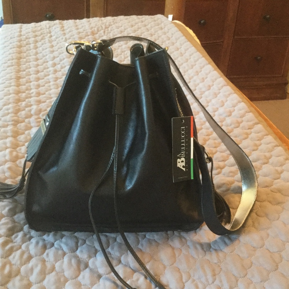 Black leather drawstring handbag ⚡️⚡️SALE ⚡️⚡️