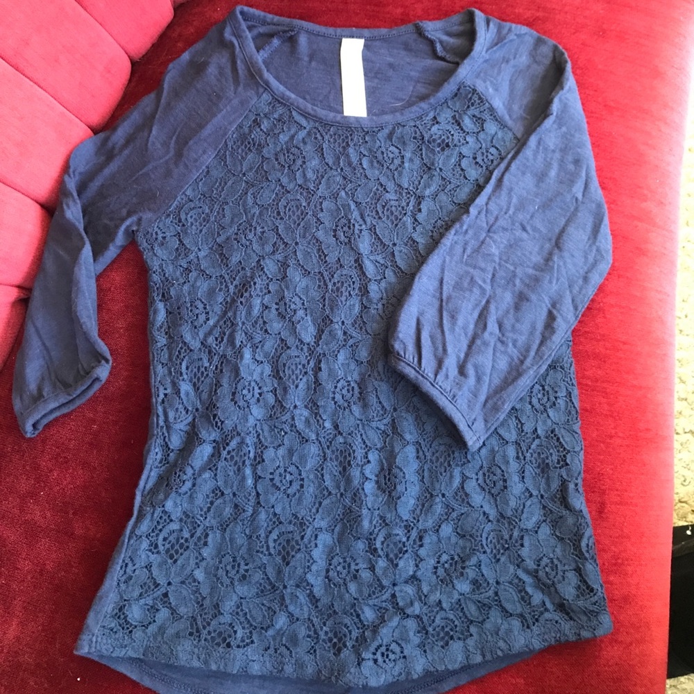 Girls long short sleeve shirt. 6/6x. Blue. Navy