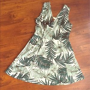 Hm tropical floral dress white and green - large
