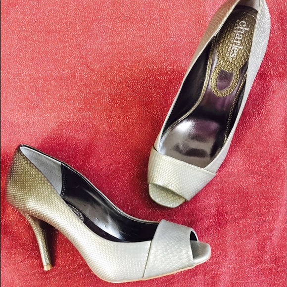 CHARLES DAVID Open Toe Pumps - Picture 2 of 7