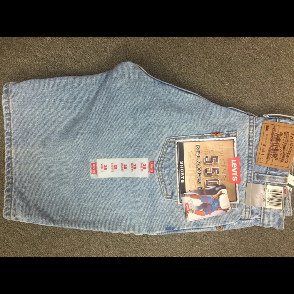 Levi's 550 relaxed fit short size 29