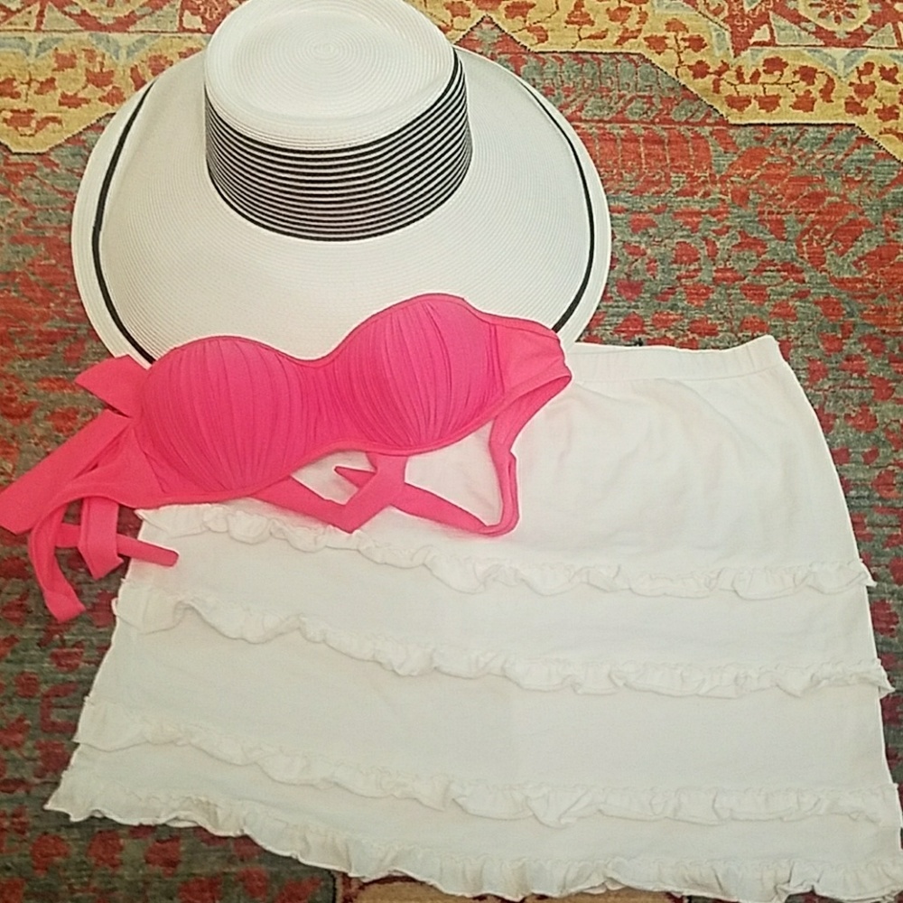 NWOT Ann Taylor swimsuit skirt coverup