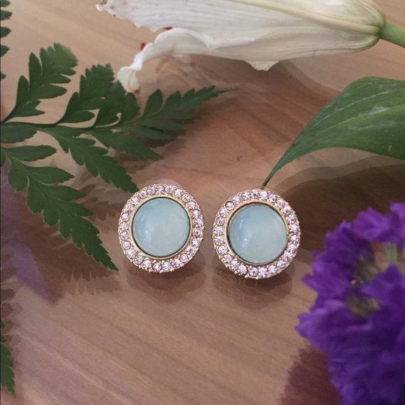 Statement Earrings - Picture 1 of 4