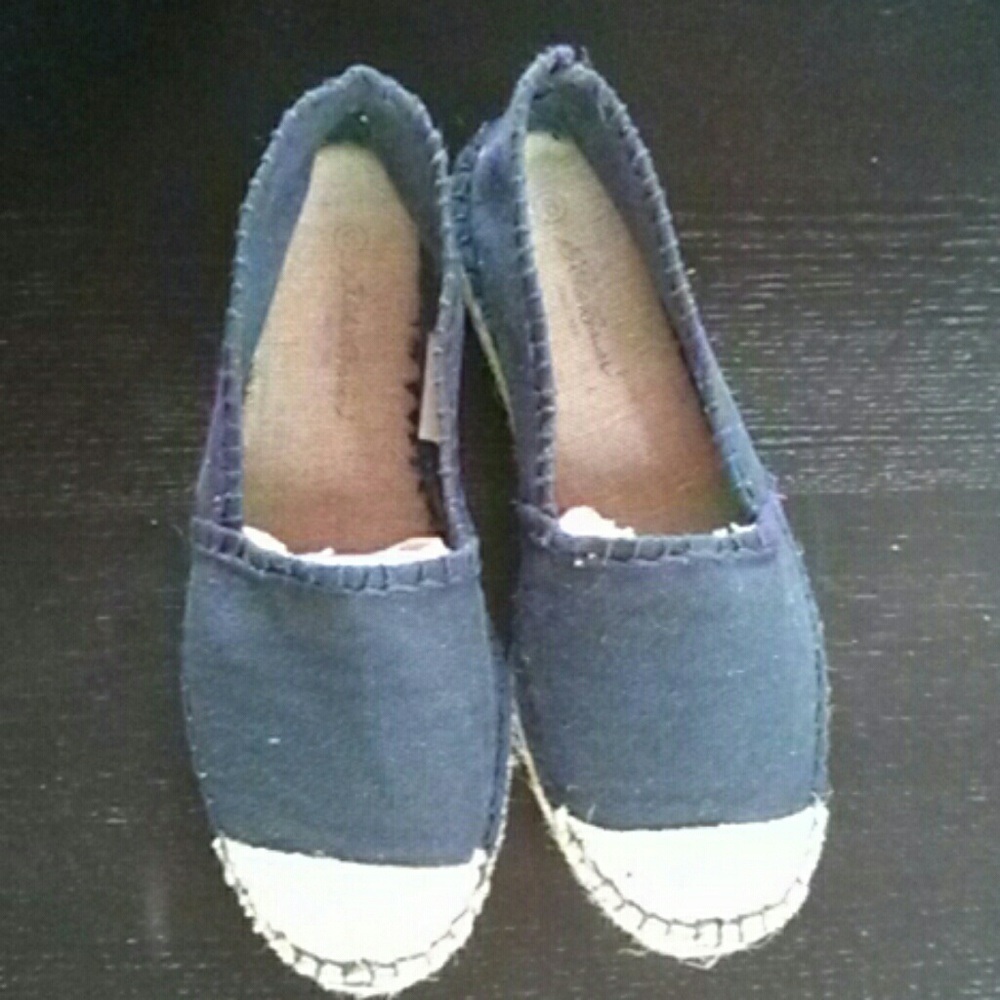 Eddie Bauer summer espadrilles sz8