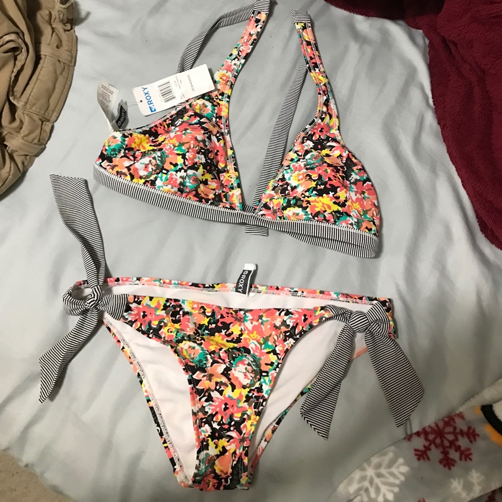 Roxy bikini 💜