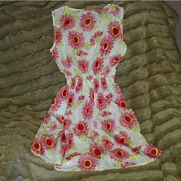 5🌟 Floral Summer Chiffon Dress - Picture 2 of 4