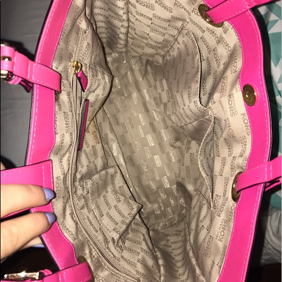 Michael Kors bag - Picture 3 of 3