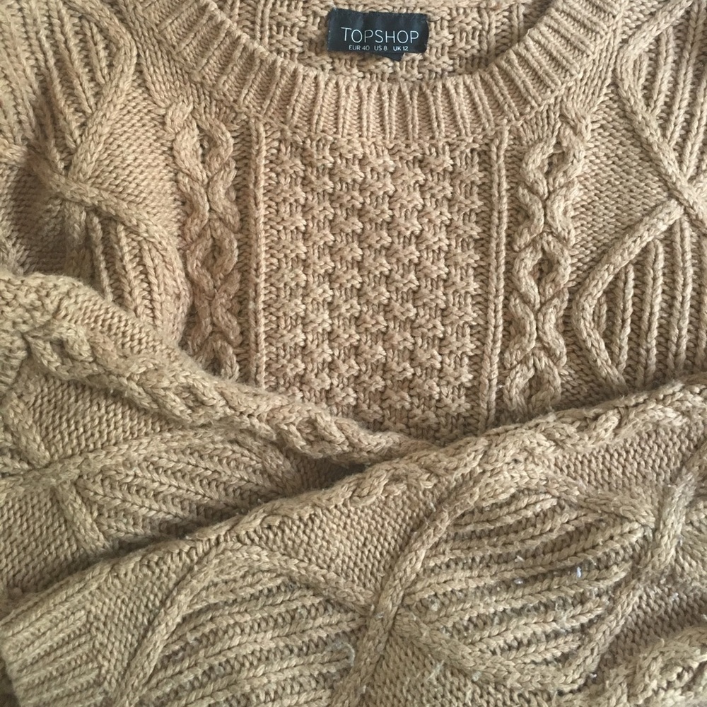 🚨DISCONTINUED TOPSHOP CABLE KNIT SWEATER🚨