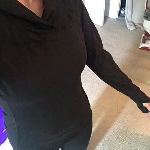 Lululemon Black Long Sleeve Top Size 6