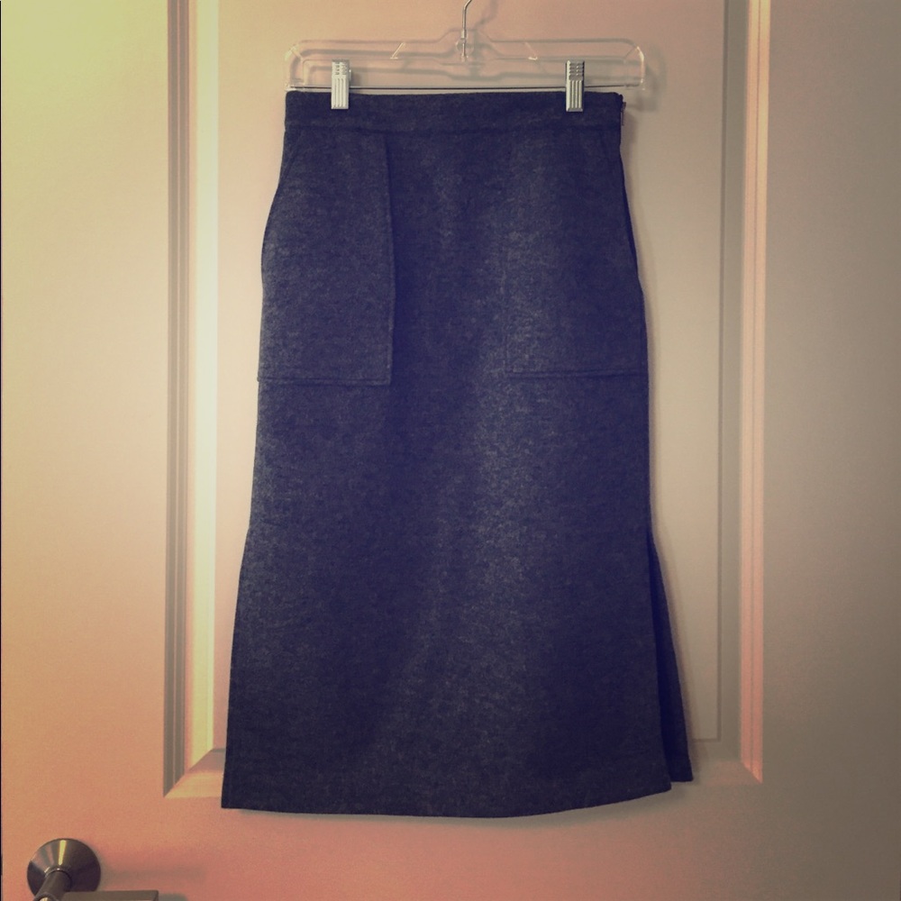 Wool charcoal skirt