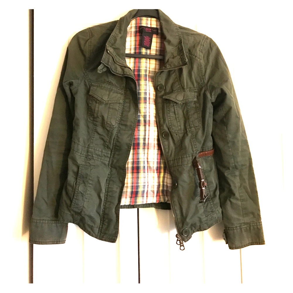 Fall weight lined army green jacket