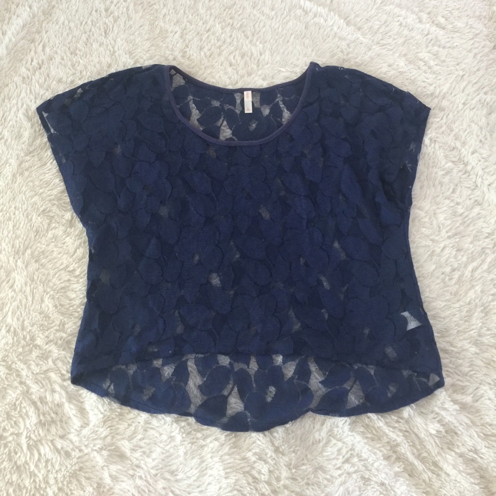 Lace Short Sleeve Crop Top