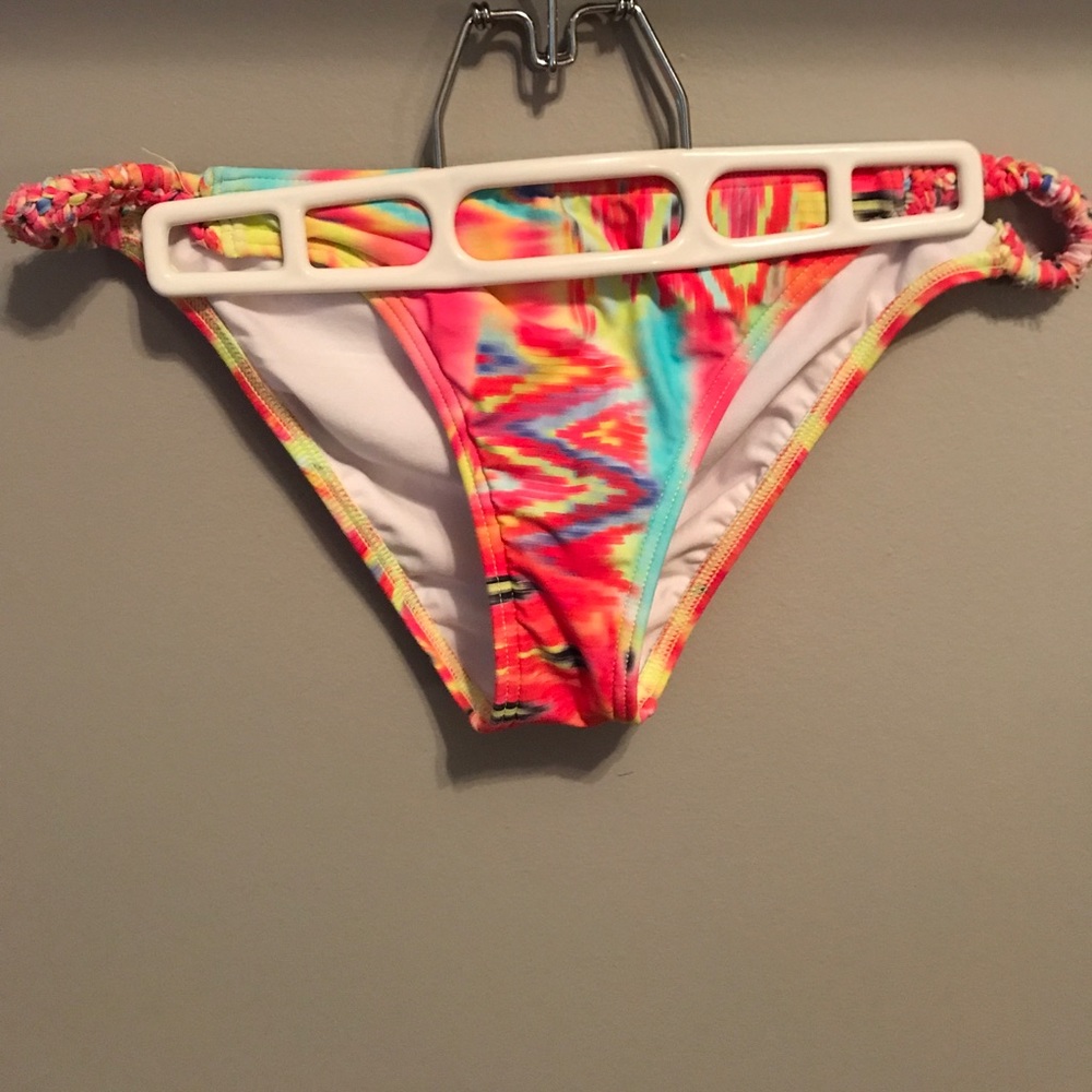 Billabong Swim bottoms NEVER WORN
