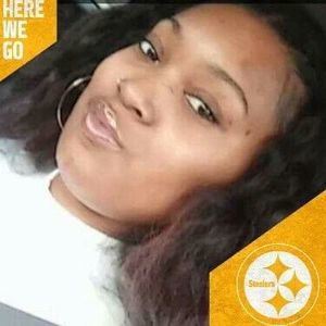 Meet your Posher, Renisha