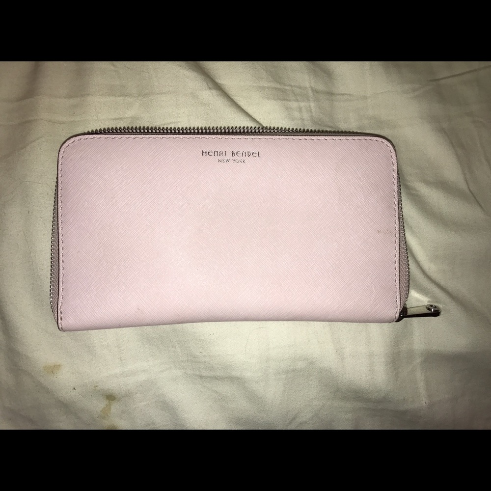 Henri Bendel wallet