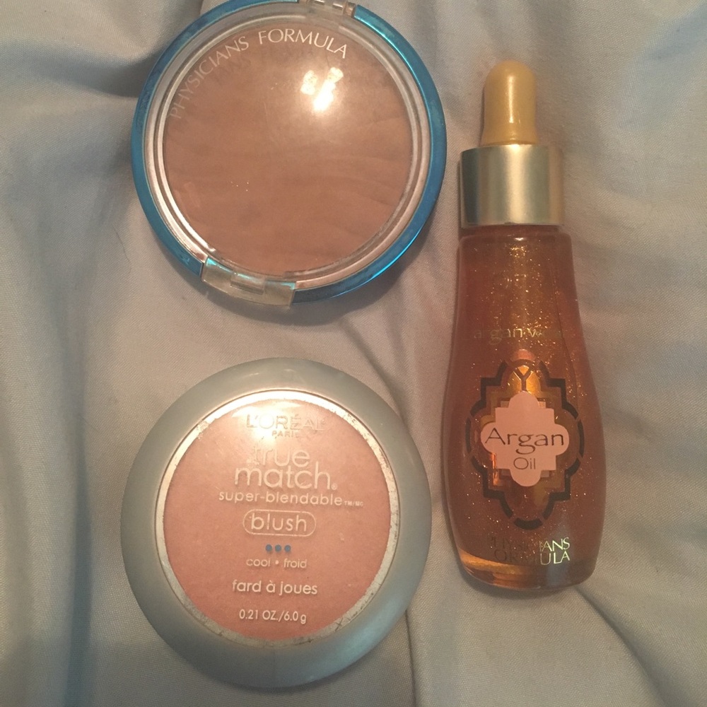 Bronzer, blush, argan oil