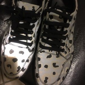 Gucci size 8 women's tennis shoe