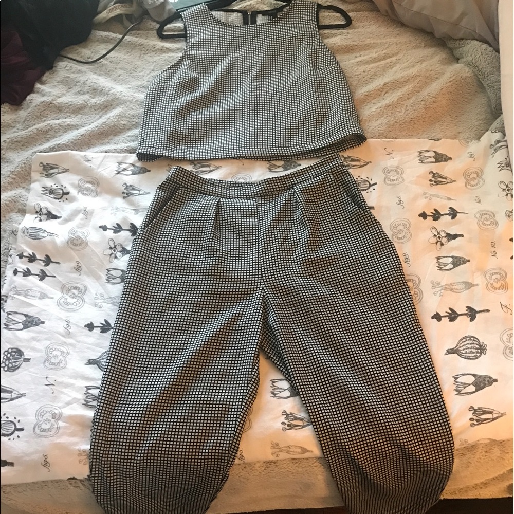 B&W printed two piece pants and crop top set.