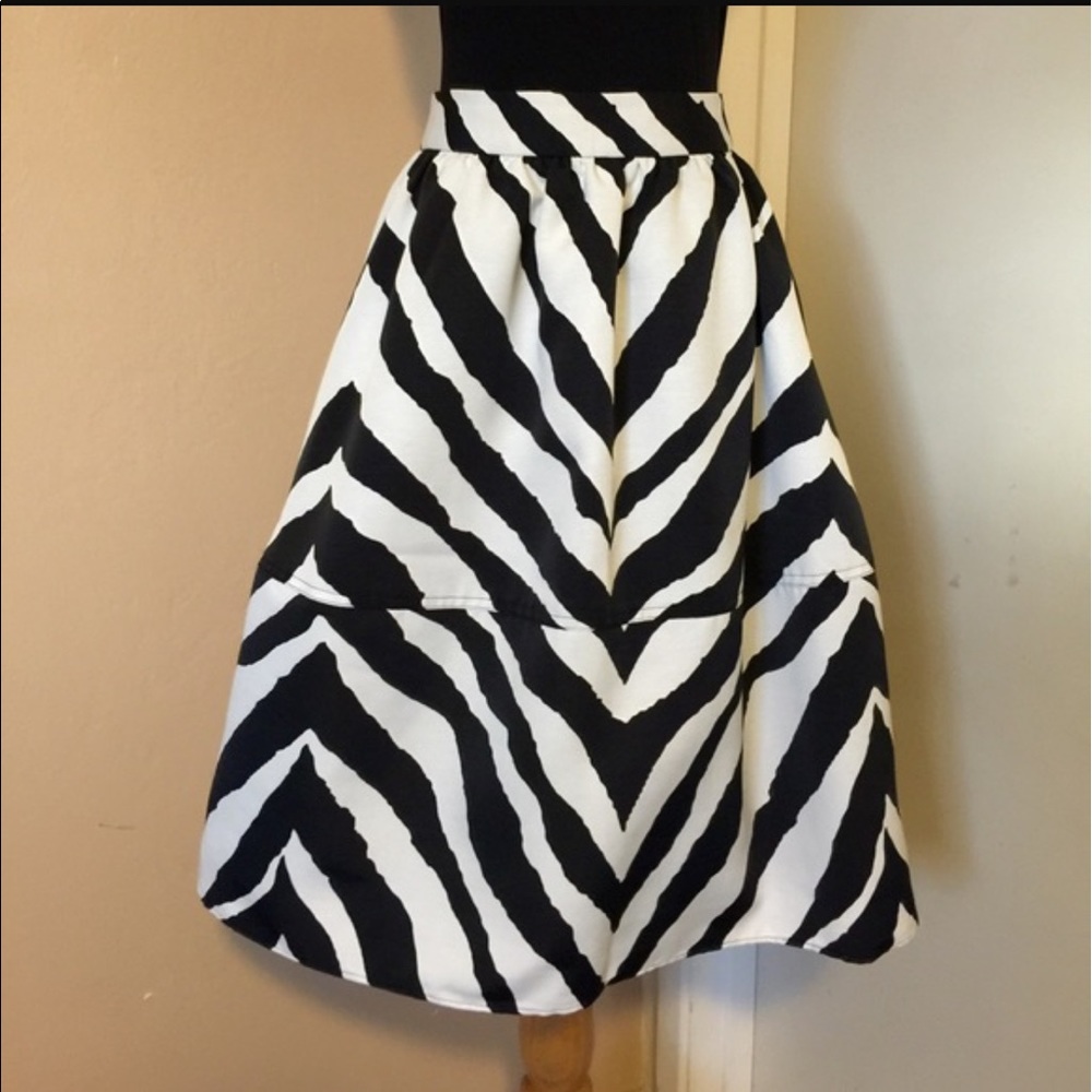 Midi full skirt