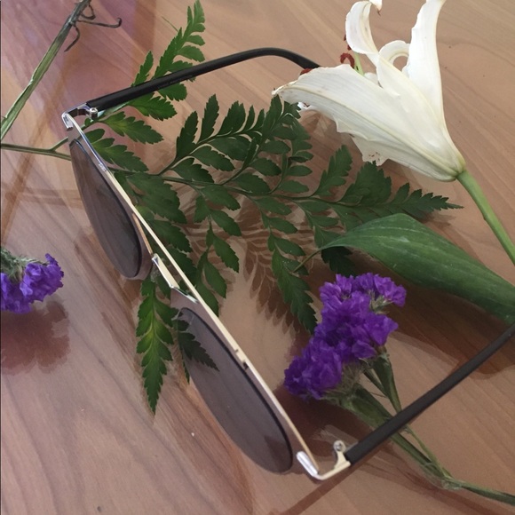 Aviator Sunglasses - Picture 3 of 6