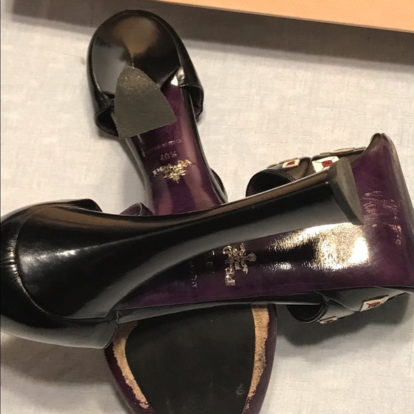 Authentic Prada Platform Pumps 👠 - Picture 5 of 8