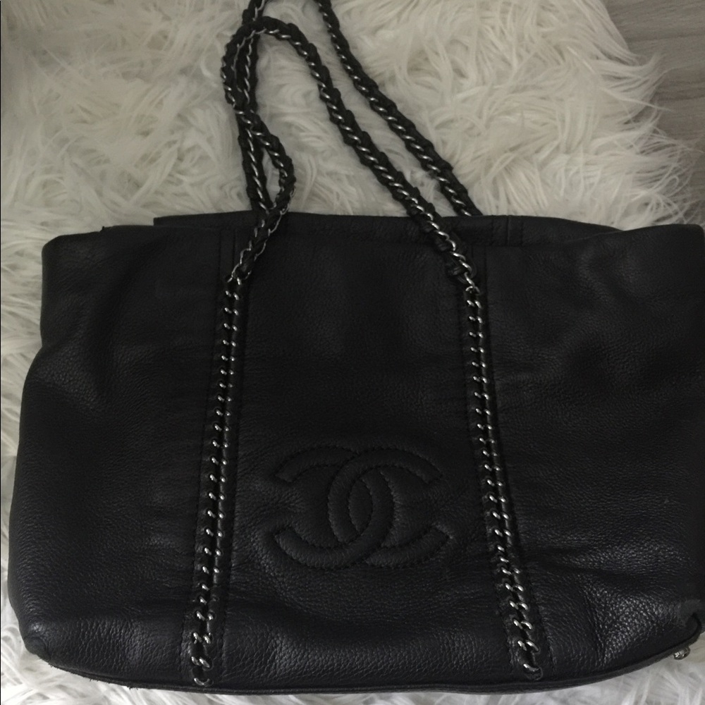 **SOLD!**  Chanel luxe ligne tote