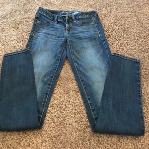 American Eagle medium wash jegging