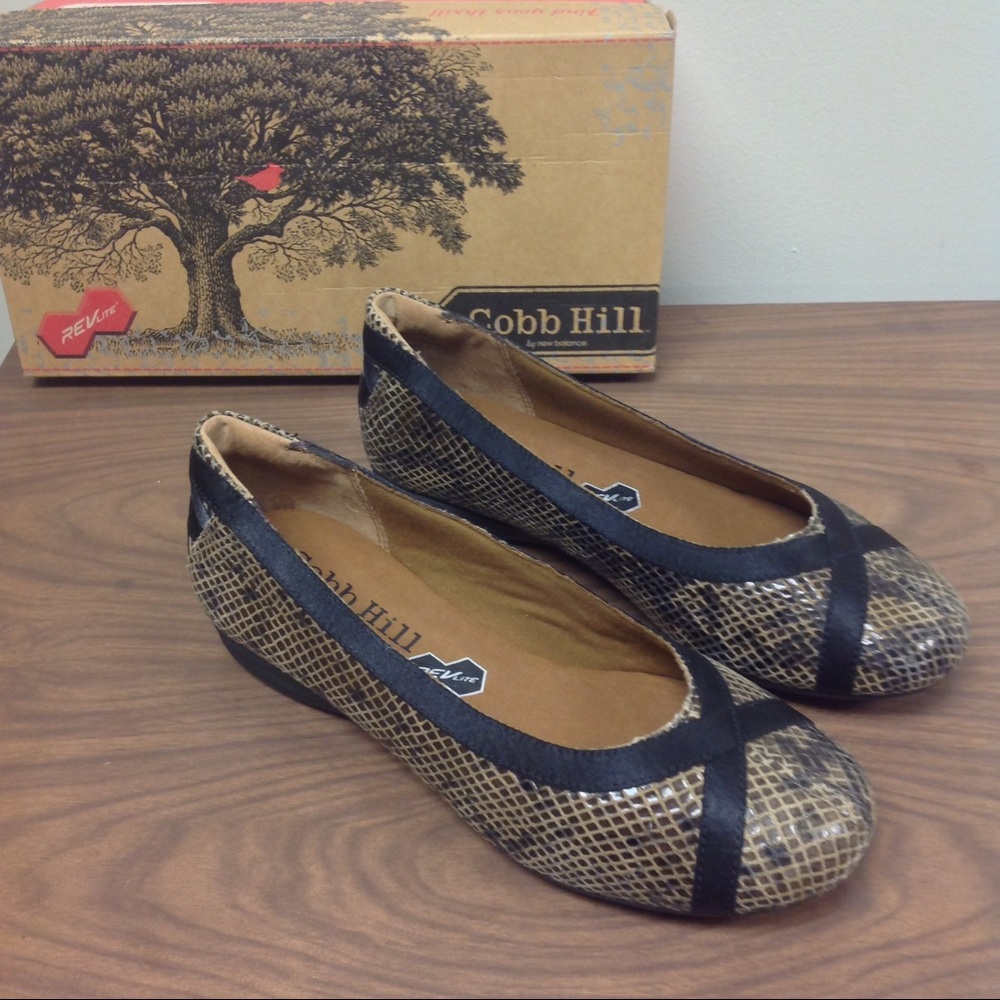 SOLD! ✨  Cobb Hill Snake Print Flats ✨ Super Comfy