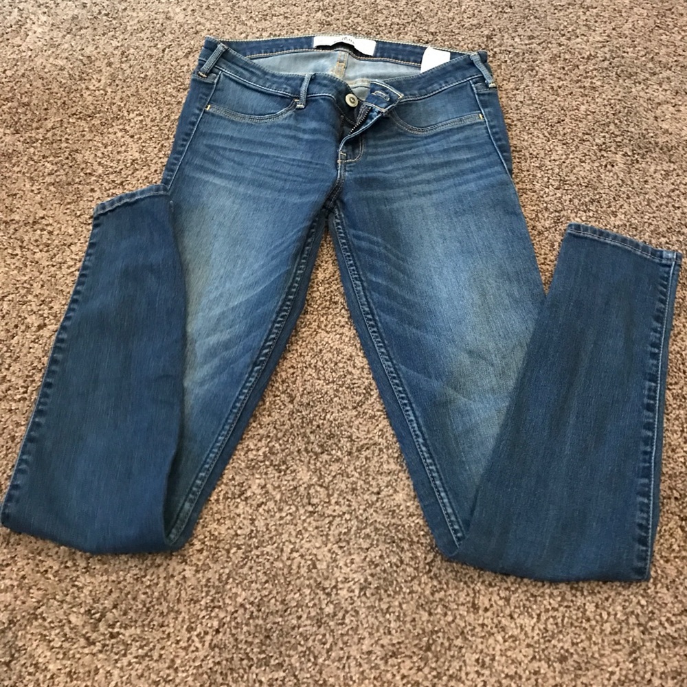 Hollister medium wash jeggings