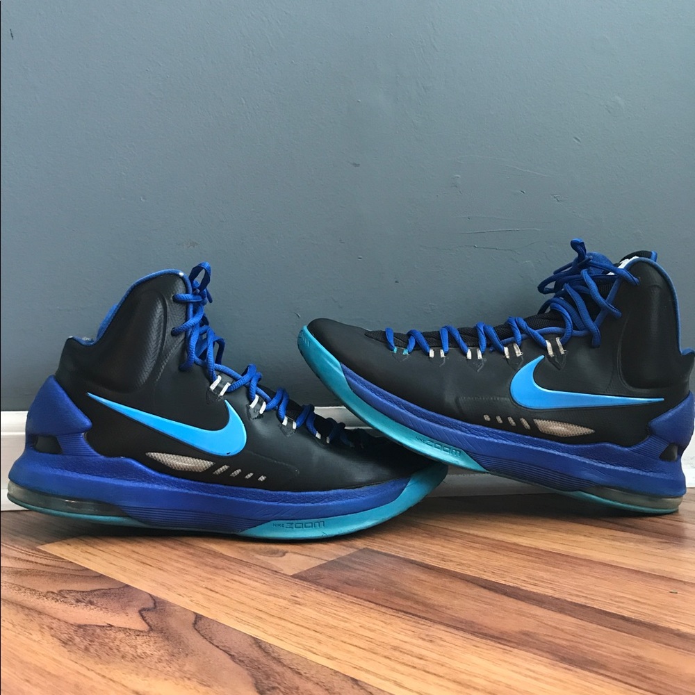 KD 5 glow-game royals