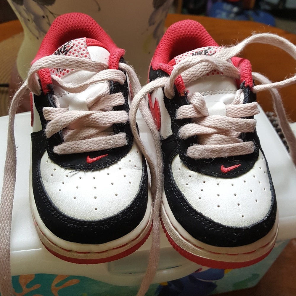 🎵SOLD🎵 Nike Air Force One Low (Toddler sz 6C)