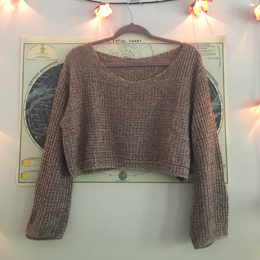 Bell sleeved cropped sweater
