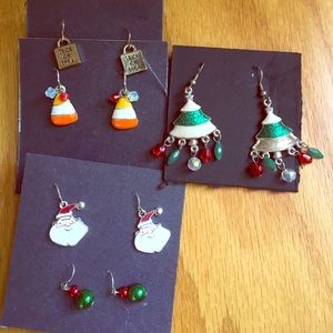 5 Pairs of Holiday Earrings