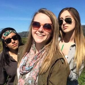 Meet your Posher, Olivia