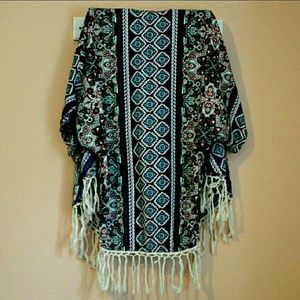 Lottie & Holly Fringe Kimono