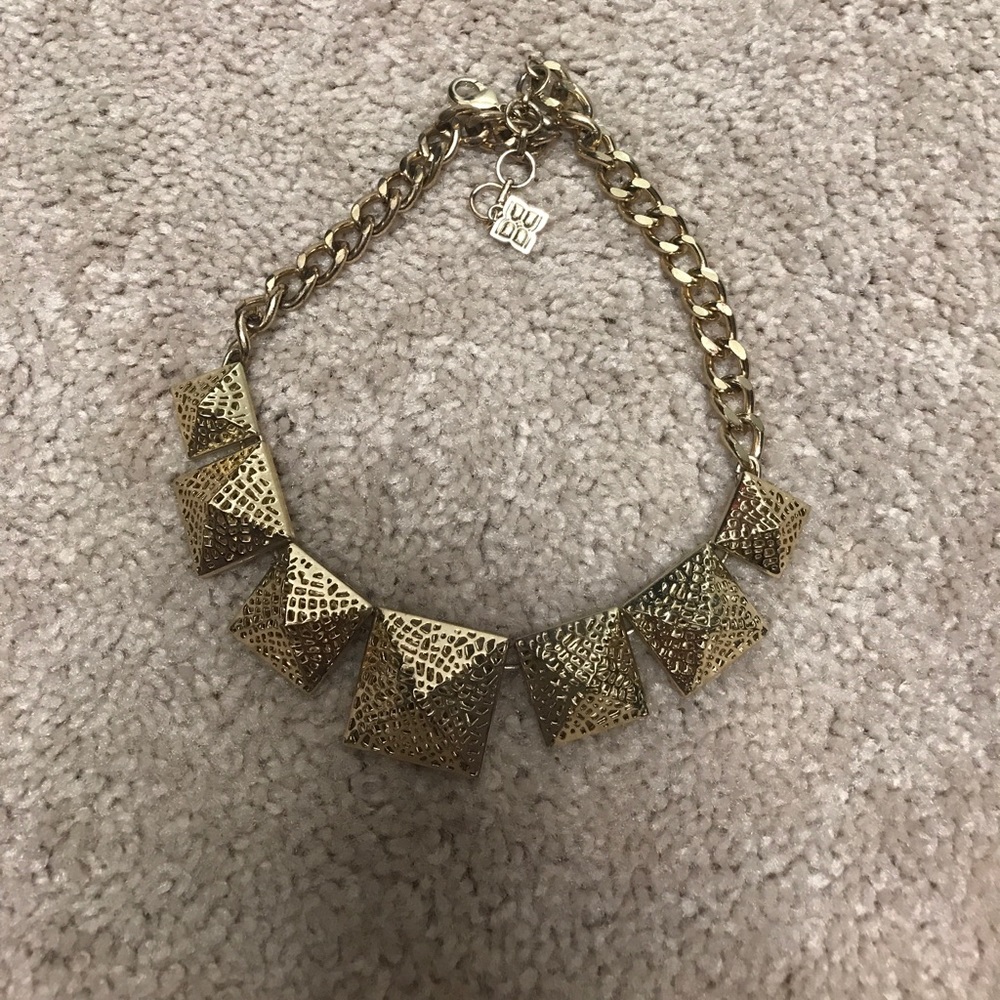 Bcbgmaxazria