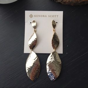 Kendra Scott Tilly Earrings
