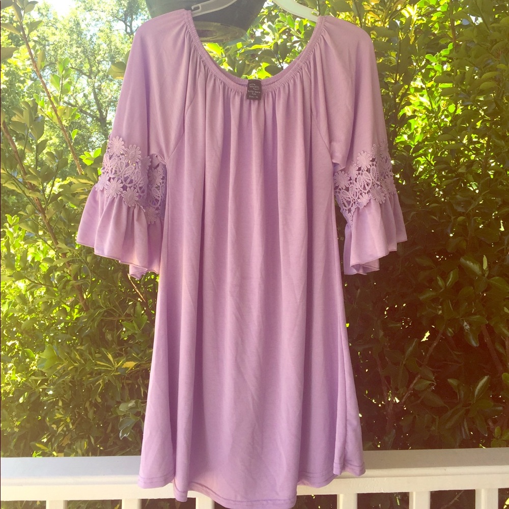 Ruffle sleeve tunic